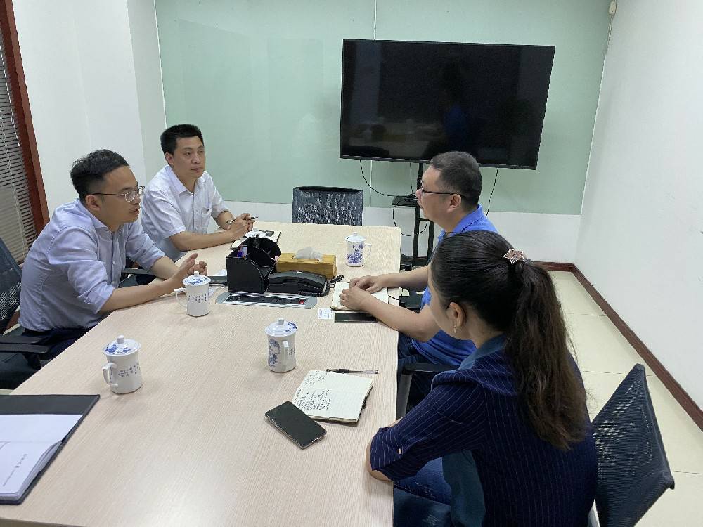 无锡市工信局领导来宁波俊泽个人职业规划有限公司科技开展“三联三解”活动
